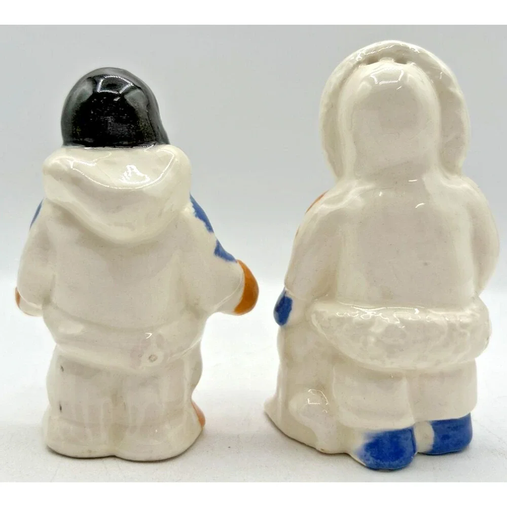 Vintage Retro Salt and Pepper Shakers Alaskan Eskimo U260/18